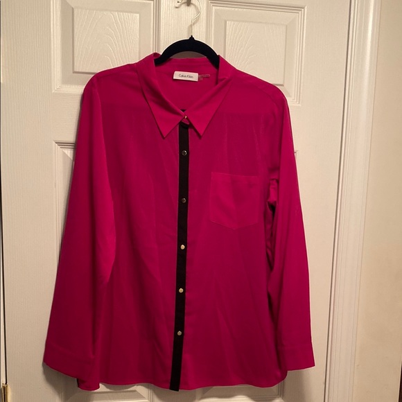 Calvin Klein Tops - Calvin Klein Magenta Button Down Blouse…size XL